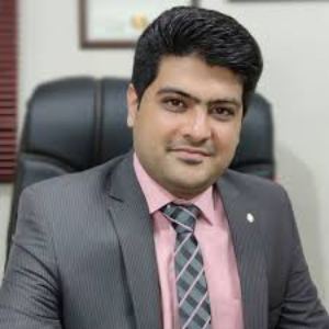 وکیل غلامحسین خلیفه