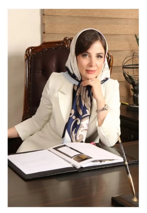  وکیل روشنک معصومی